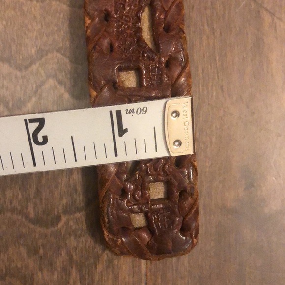 Campaign leather belt with real wood buckle - Picture 9 of 9